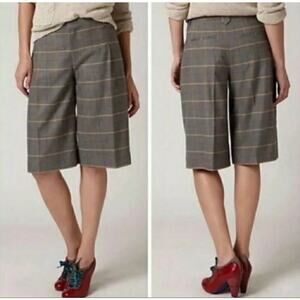 CARTONNIER Plaid Print Knee-Length Shorts in Gray and Beige Size 0